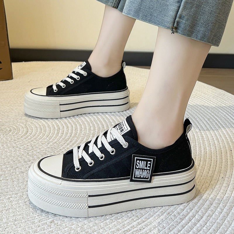 Women's Graphic Platform Canvas Lace-Up Sneakers