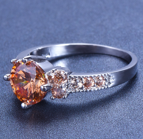 Rhinestone Zircon Four-Claw Round Ring