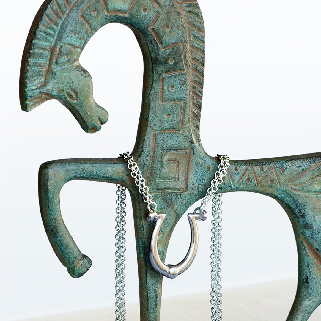 Omega - Equestrian Horseshoe Necklace in Silver